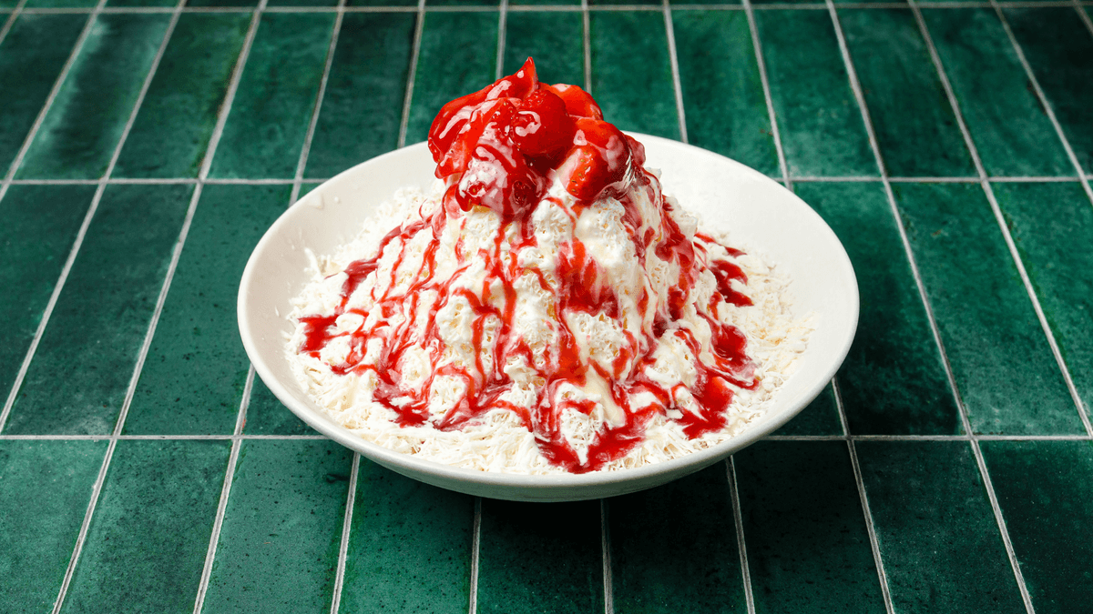 Strawberry Snow menu item